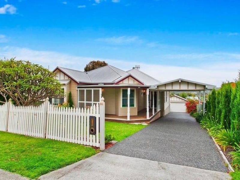 26 Fairfax Road, Warners Bay, NSW 2282