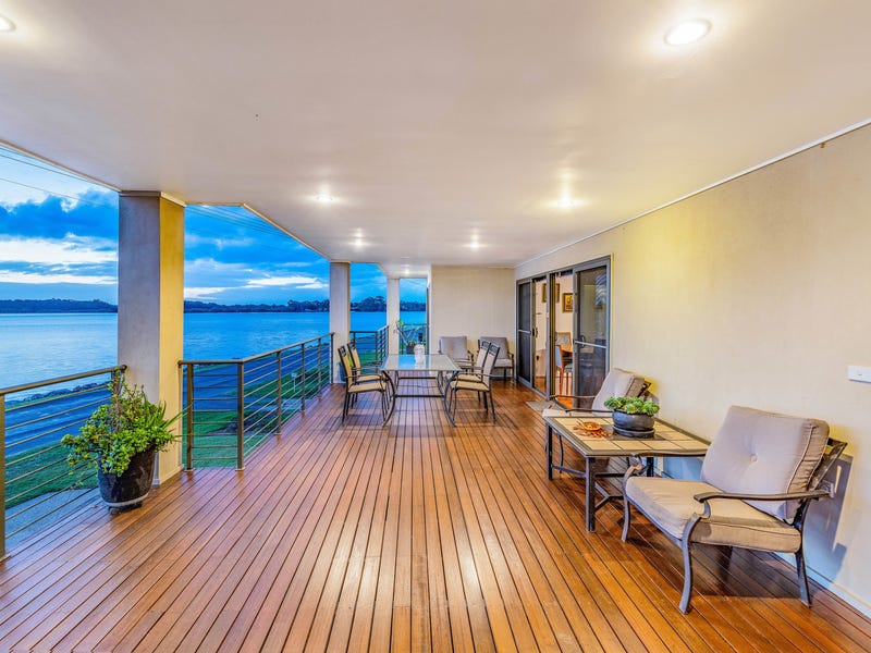 92 Settlement Point Road, Port Macquarie, NSW 2444