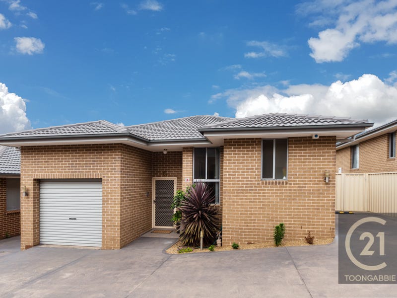Villas for Sale in Toongabbie, NSW 2146