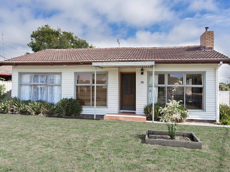 36 Ivanhoe Street, Wendouree, Vic 3355 Property Details