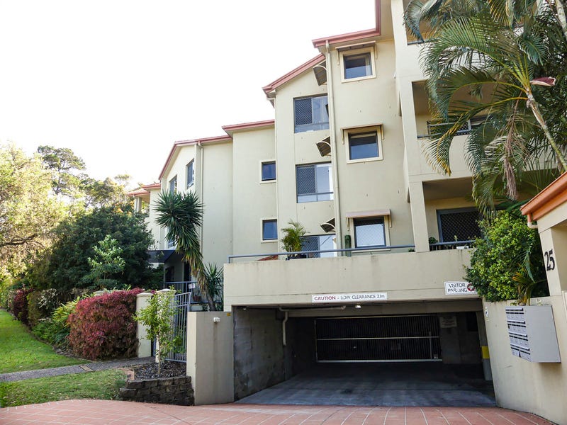 8/25 Chester Terrace, Southport, QLD 4215
