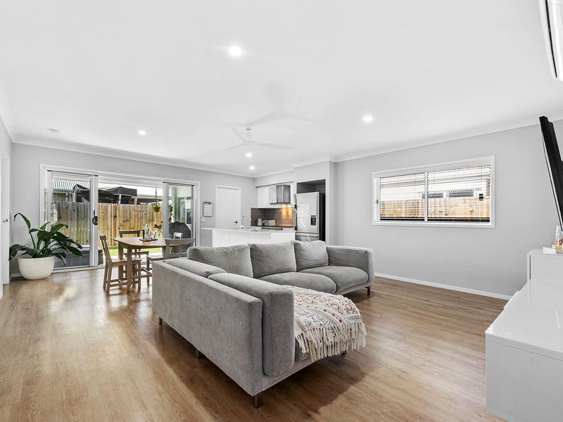 4 Preston Street, Newport, Qld 4020