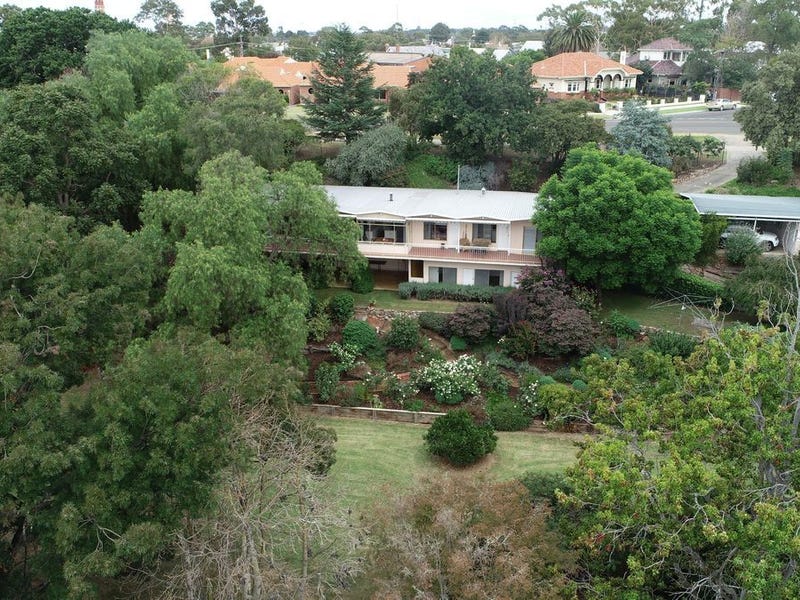 84 Riverine Street, Bairnsdale, Vic 3875 Property Details