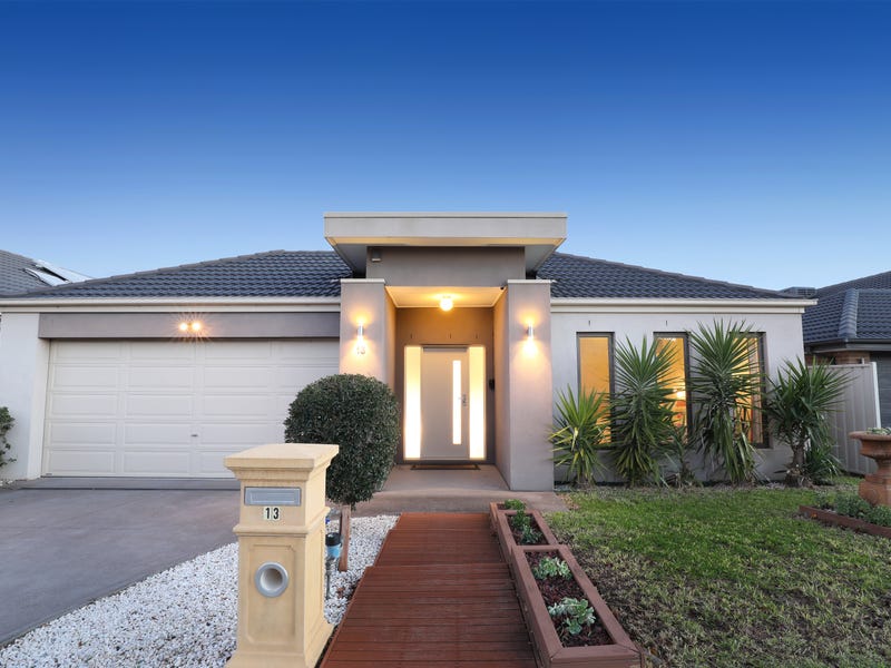 13 Carisbrook Street, Caroline Springs, VIC 3023