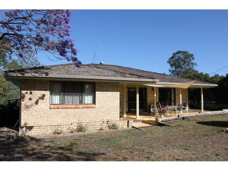 35 Mcintosh Creek Road, Jones Hill, QLD 4570