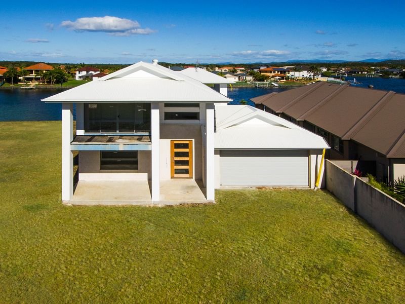 124 The Peninsula, Helensvale, Qld 4212 Property Details