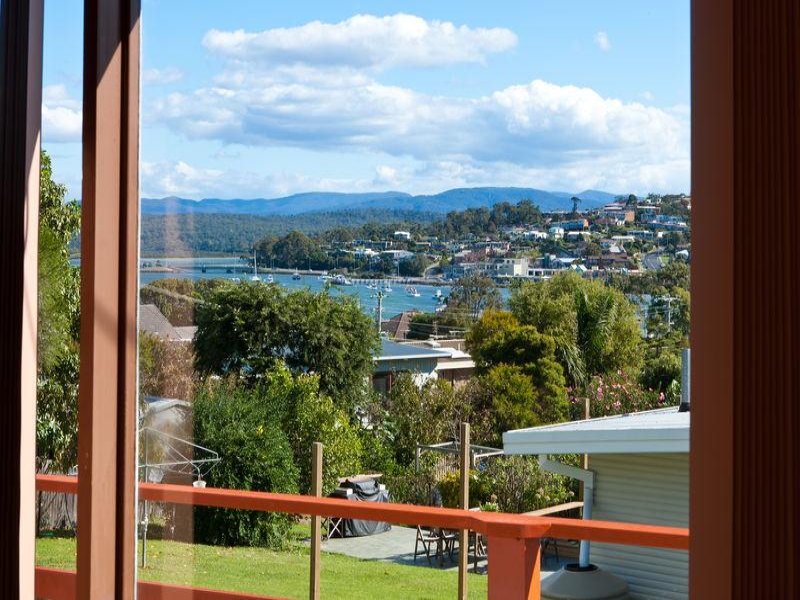 54 Lakeview Ave, Merimbula, NSW 2548 Property Details