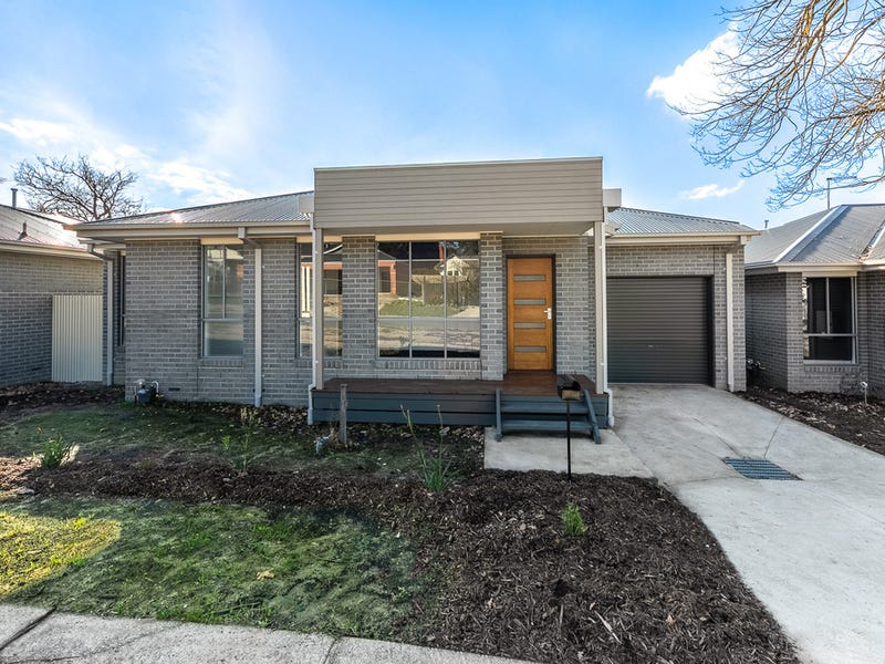 42B Howey Street, Gisborne, VIC 3437