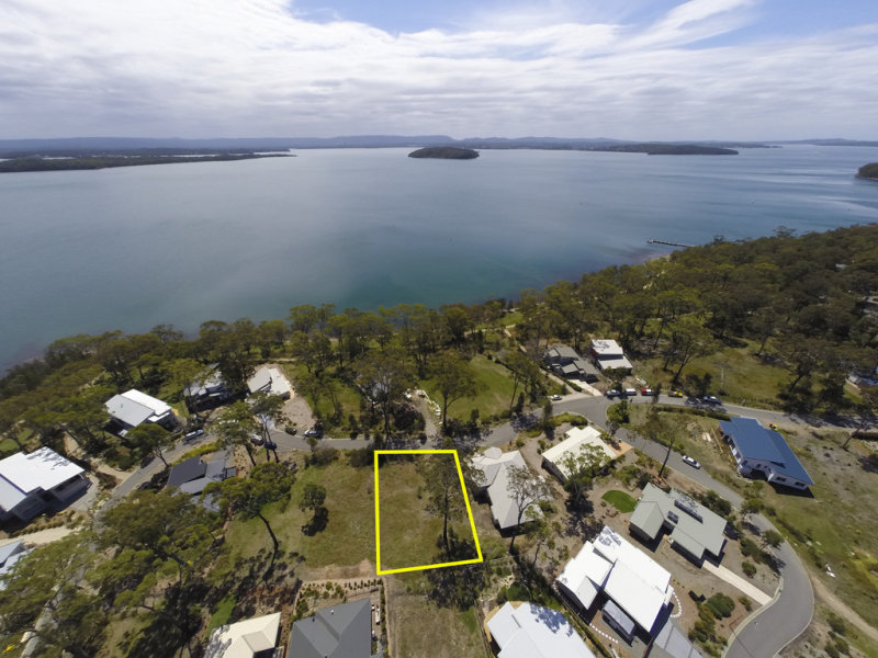 36 Lake Point Way, Murrays Beach, NSW 2281