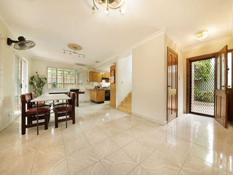 2/10 Street, Burwood, NSW 2134 Property Details