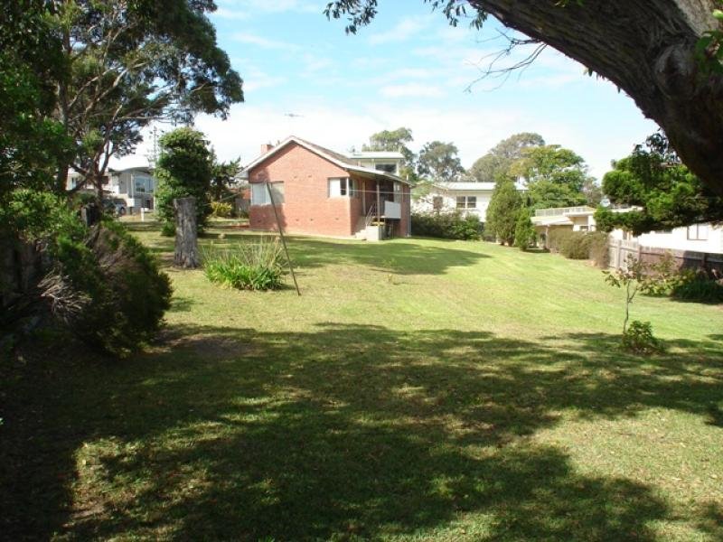 8 Lakeview Ave, Merimbula, NSW 2548 Property Details