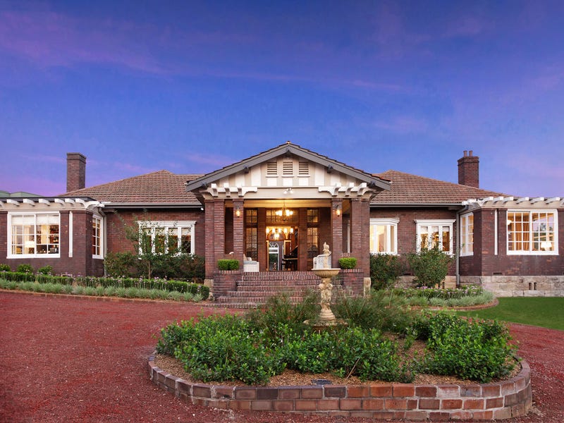 1 Shirley Road, Wollstonecraft, NSW 2065 Property Details