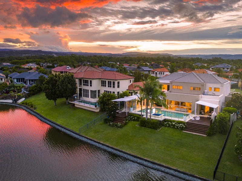 124 Dunlin Drive, Burleigh Waters, QLD 4220