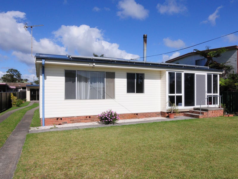 88 Adelaide Street, Greenwell Point, NSW 2540