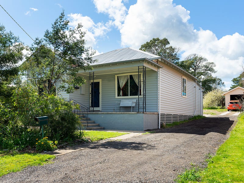 32 Buckley Street, Harcourt, Vic 3453 Property Details