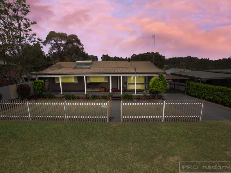 14 Rothbury Street, North Rothbury, NSW 2335