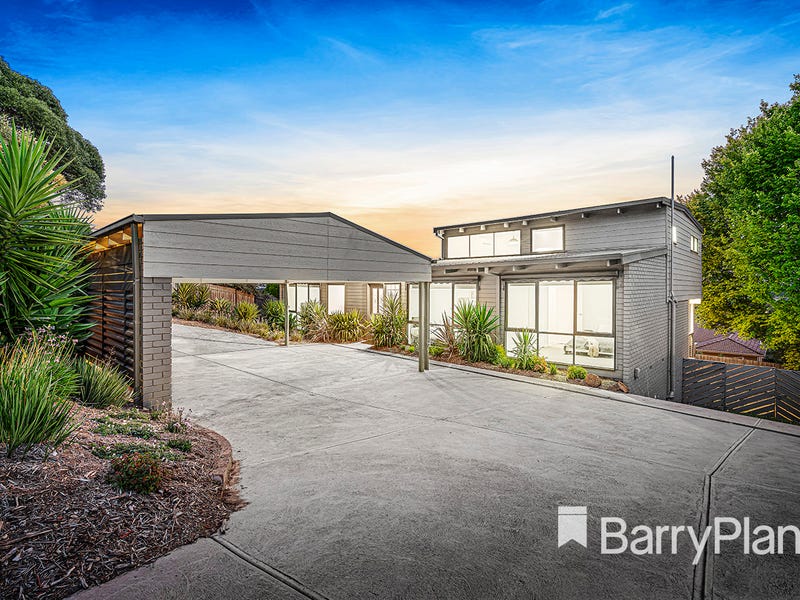 17 Edward Road, Chirnside Park, VIC 3116