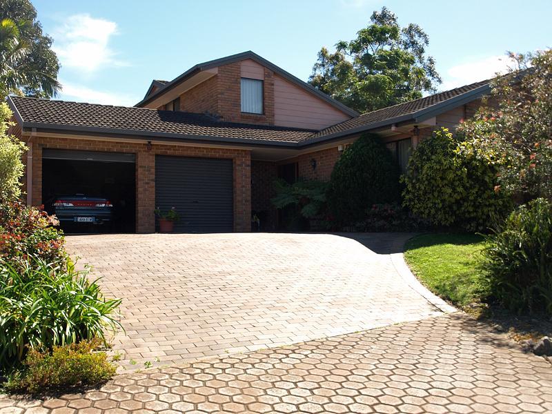 35 Hutchinson Drive, Balgownie, NSW 2519