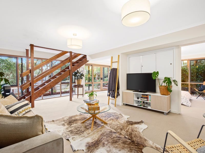 67 Frank Street, Eltham, Vic 3095 Property Details