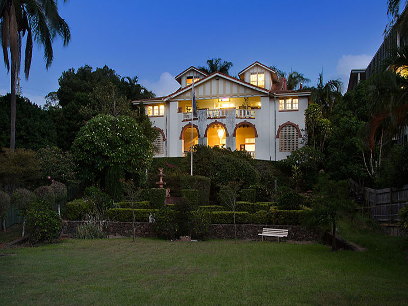 114 Wynnum Road, Norman Park, QLD 4170