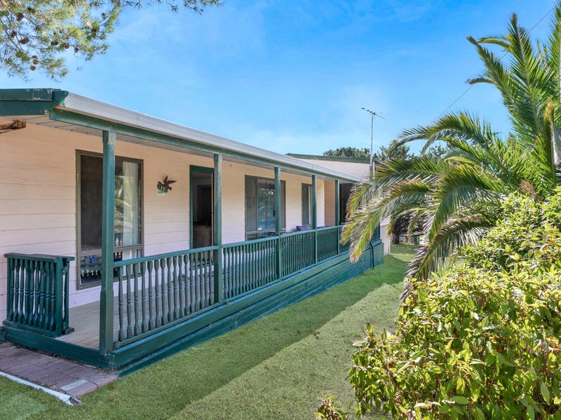 12 Lakeside Avenue, Clayton Bay, SA 5256