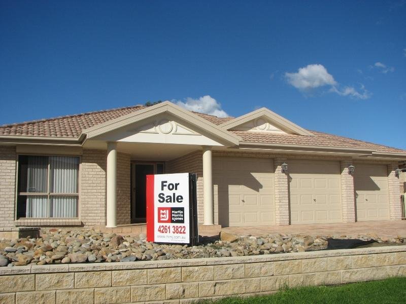 33 Melrose Way, Horsley, NSW 2530