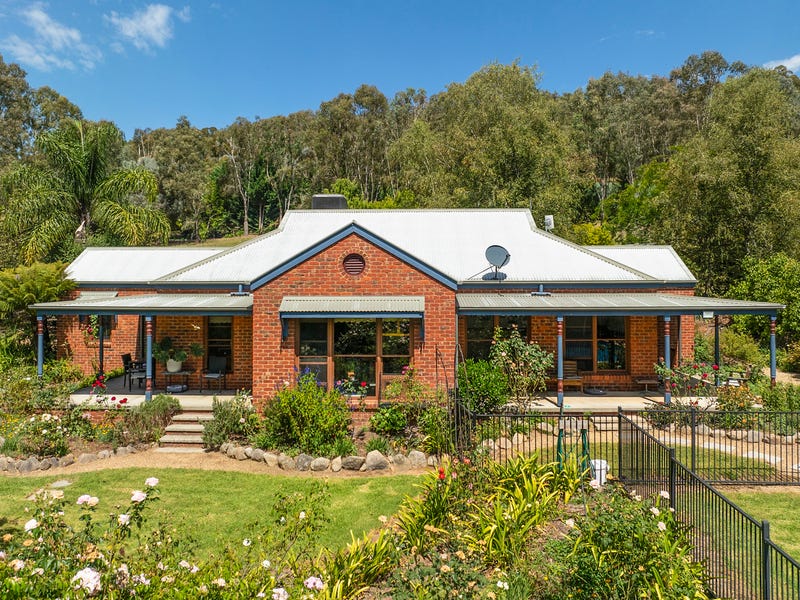 9 Greens Lane, Myrtleford, Vic 3737 House for Sale