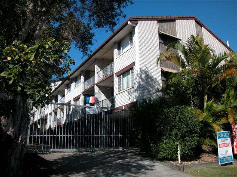 13/28 Miles Street, Kirra, Qld 4225 Property Details