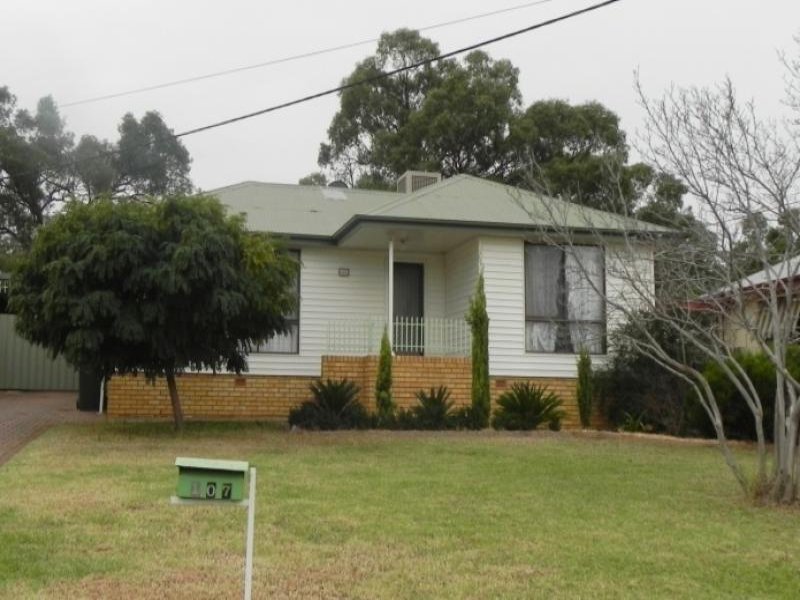 107 Macarthur Street, Griffith, NSW 2680 Property Details