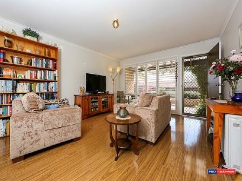 2/32 Bunbury Street, Stirling, ACT 2611 Property Details