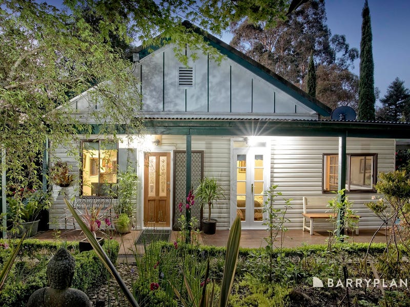 101103 Woori Yallock Road, Cockatoo, Vic 3781 Property Details