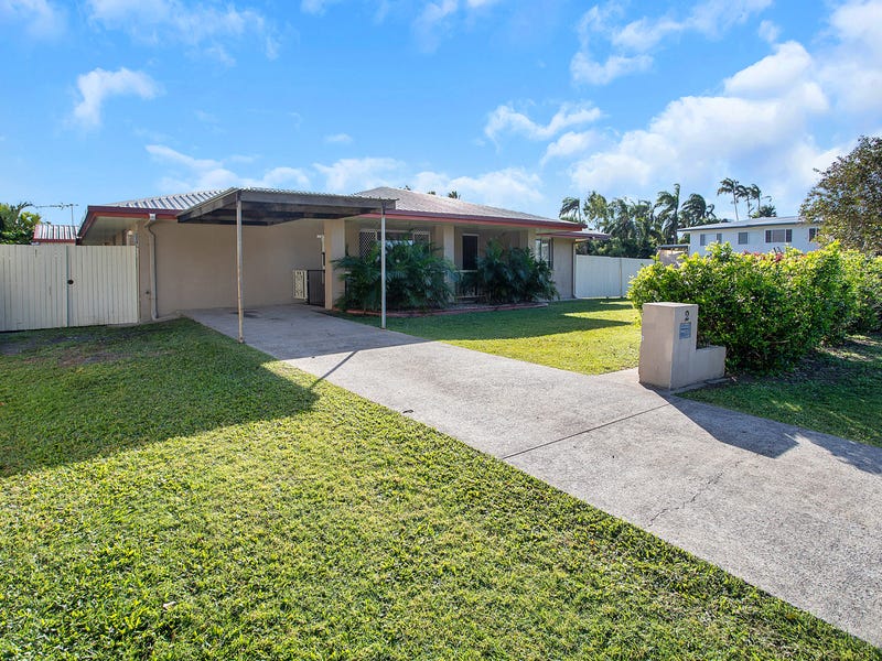 2 Elamang Street, South Mackay, QLD 4740