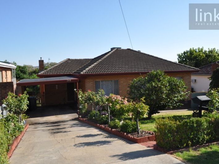 248 Peechelba Street, East Albury, NSW 2640