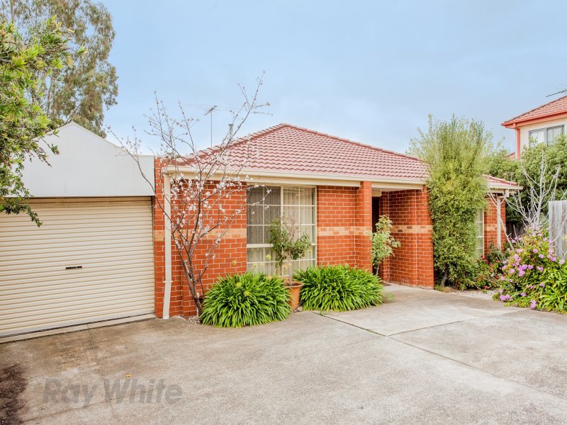 2/40 Station Road, Melton South, VIC 3338