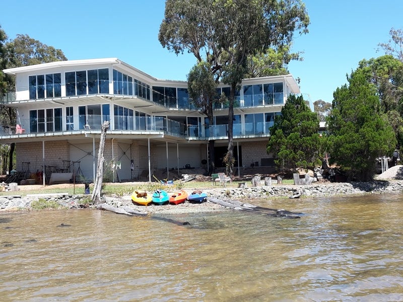9 Blue Vista Street, Macleay Island, Qld 4184 House for Sale