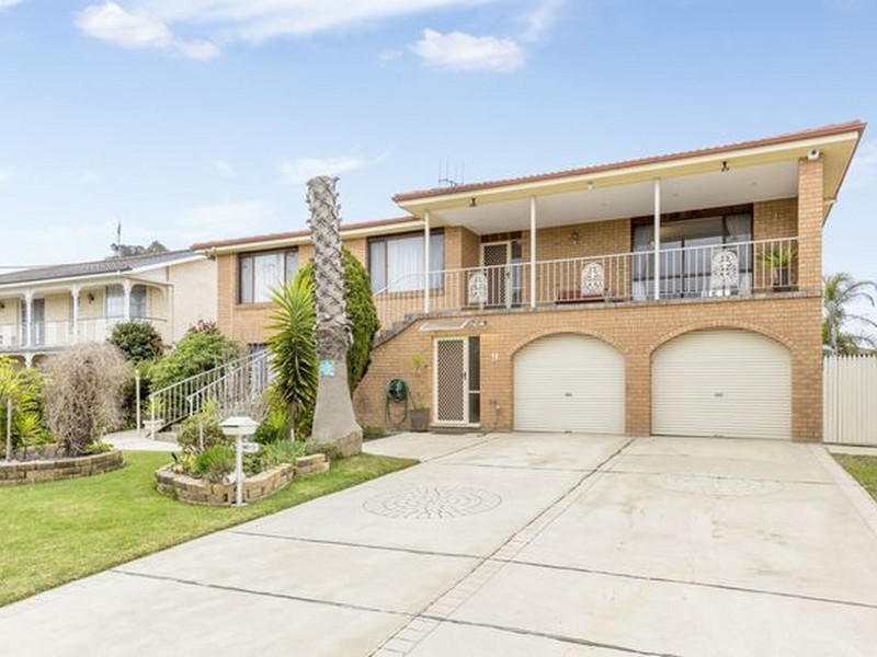 9 Graham Place, Queanbeyan, NSW 2620 Property Details