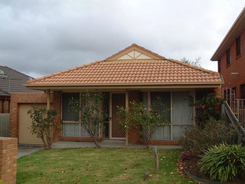 24 Robinson Drive, Burwood East, Vic 3151