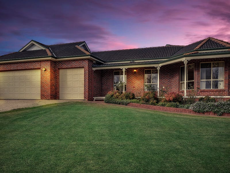 22 Clifton Terrace, Bairnsdale, Vic 3875 Property Details