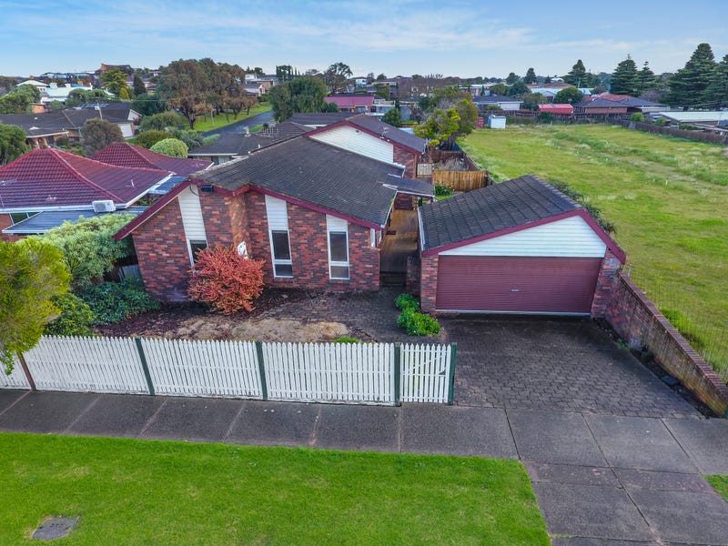 65 Simpson Street, Warrnambool, Vic 3280 Property Details