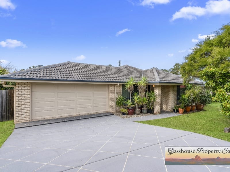 35 Kirsten Drive, Glass House Mountains, QLD 4518
