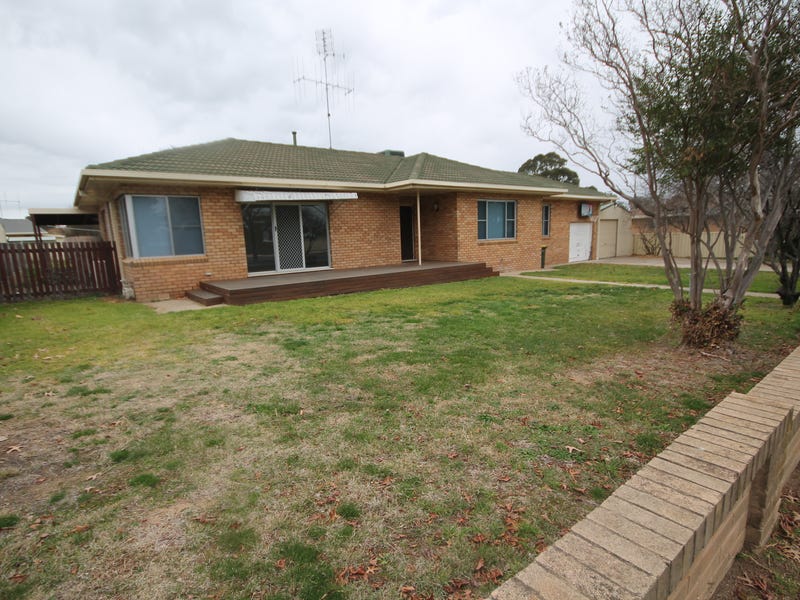 64 Pudman Street, Boorowa, NSW 2586
