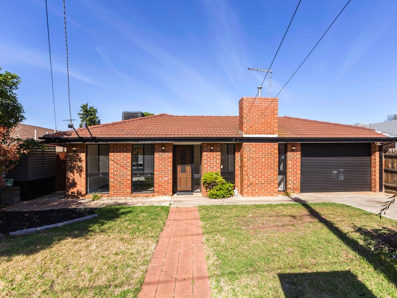 29 Blackwood Drive, Melton South, VIC 3338