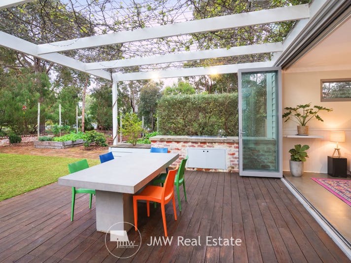 15 Beach Road, Dunsborough, WA 6281 Property Details