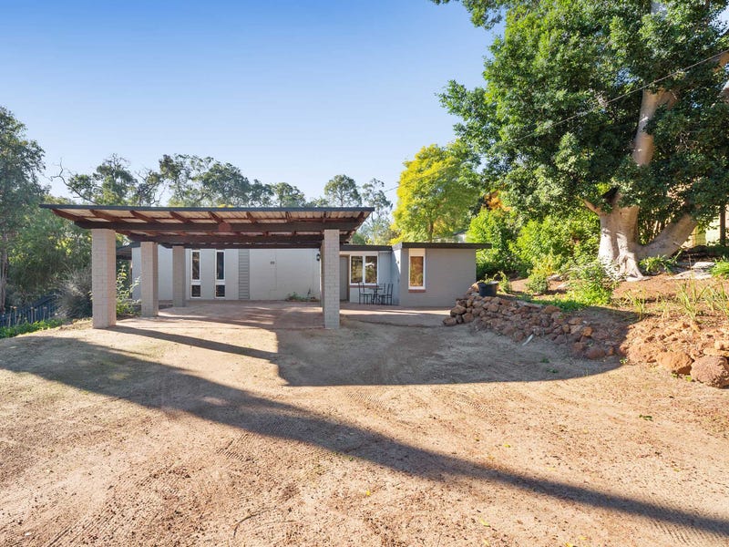 11 Smith Street, Glen Forrest, WA 6071