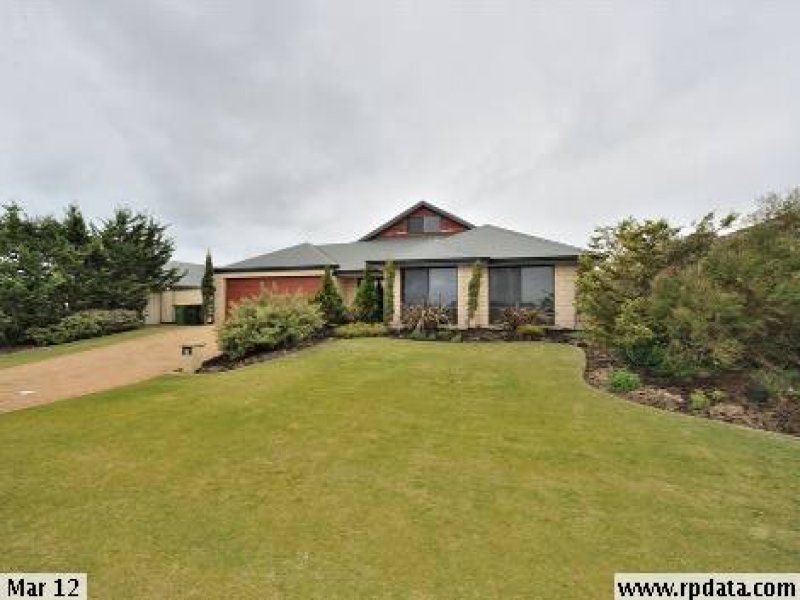 23 Summerville Avenue, Secret Harbour, WA 6173
