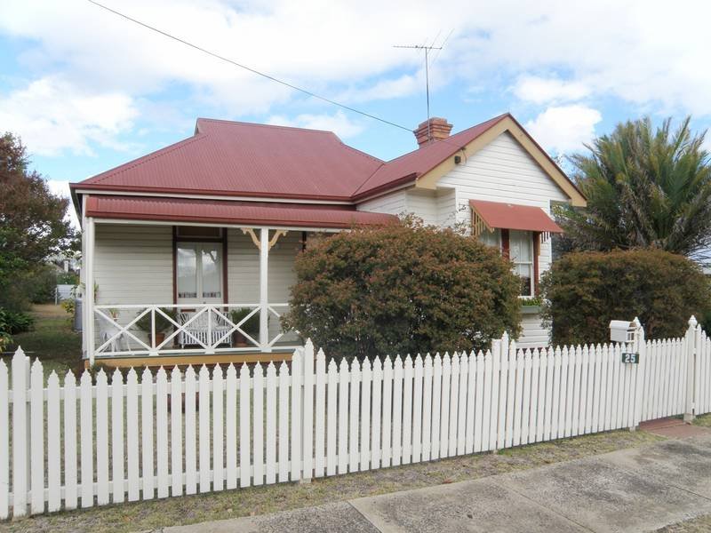 25 Granville St, Inverell, NSW 2360 Property Details