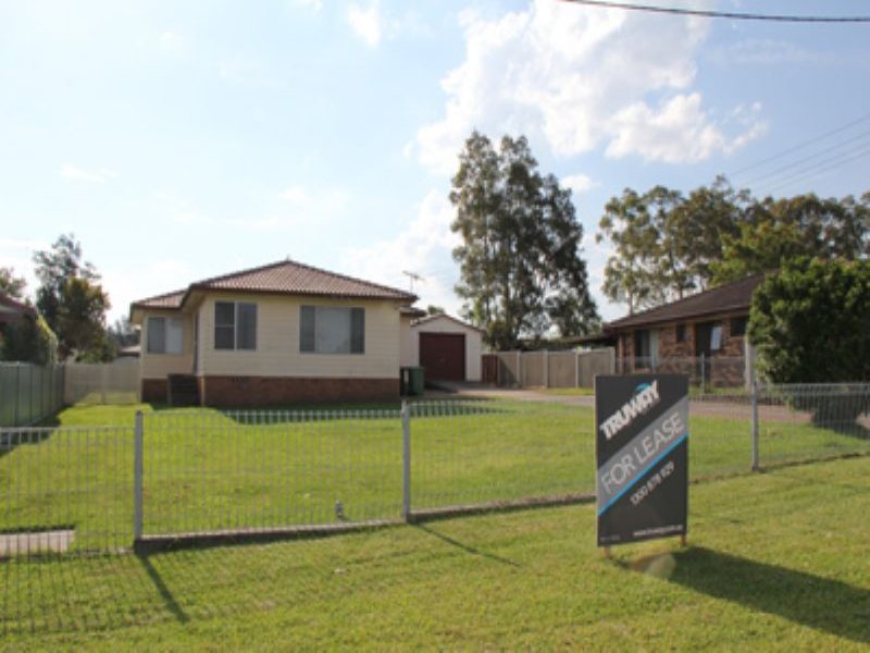 14 Throckmorton Street, Killingworth, NSW 2278