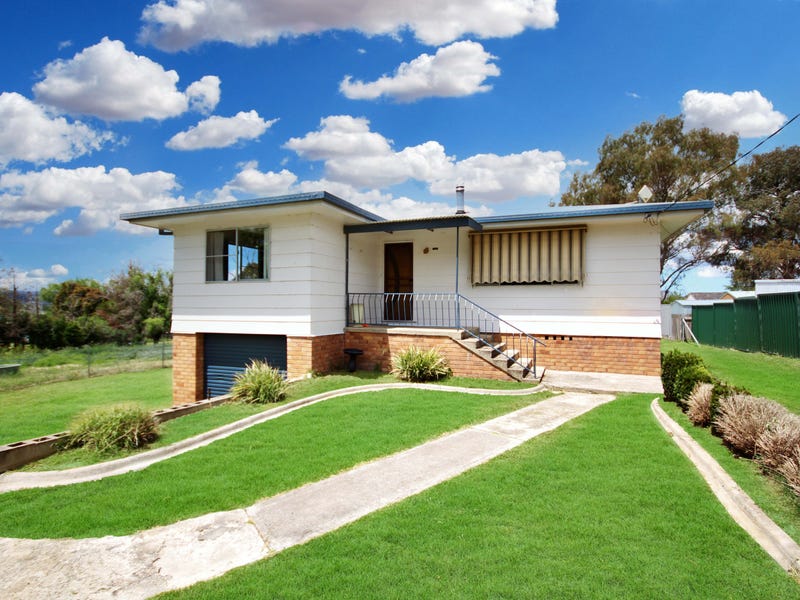 Houses for Sale in Tenterfield, NSW 2372