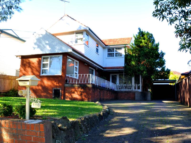 116 MOOREFIELDS ROAD, Kingsgrove, NSW 2208 Property Details