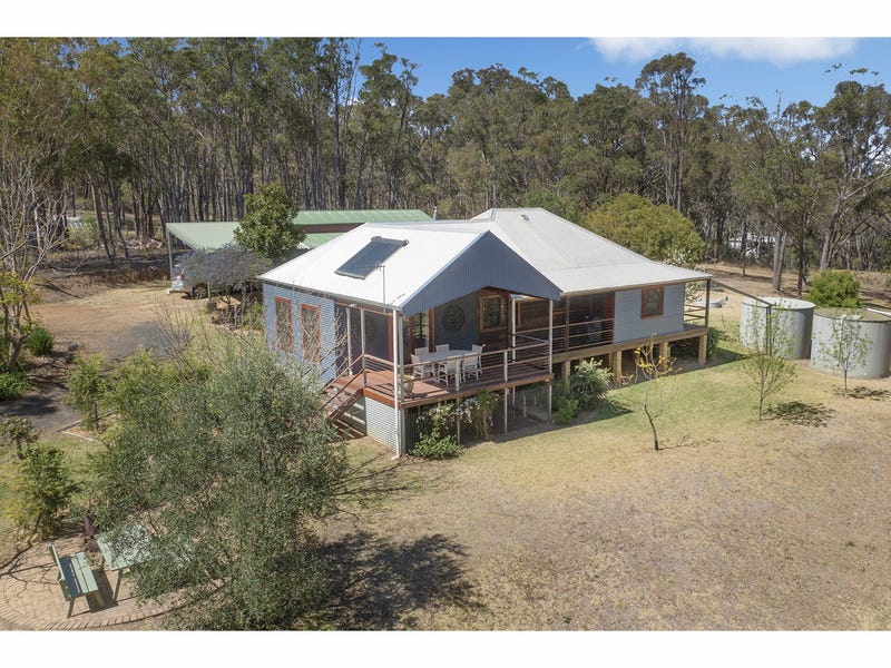 77 Kendall Road, Armidale, NSW 2350 House for Sale